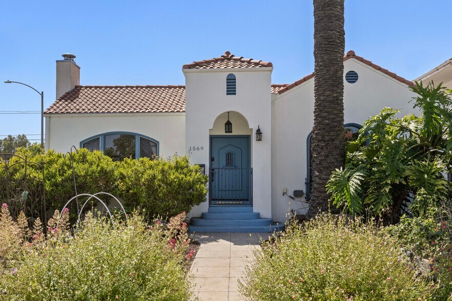 1569 S Orange Grove Ave, Los Angeles, CA à vendre - Photo principale – Image 1 sur 41