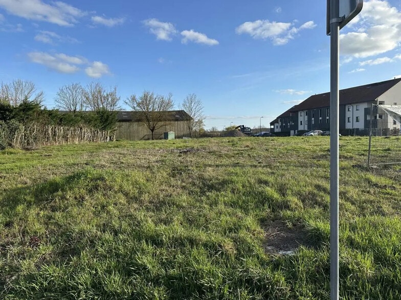 Terrain dans Fleury à vendre - Photo de l’immeuble – Image 3 sur 7