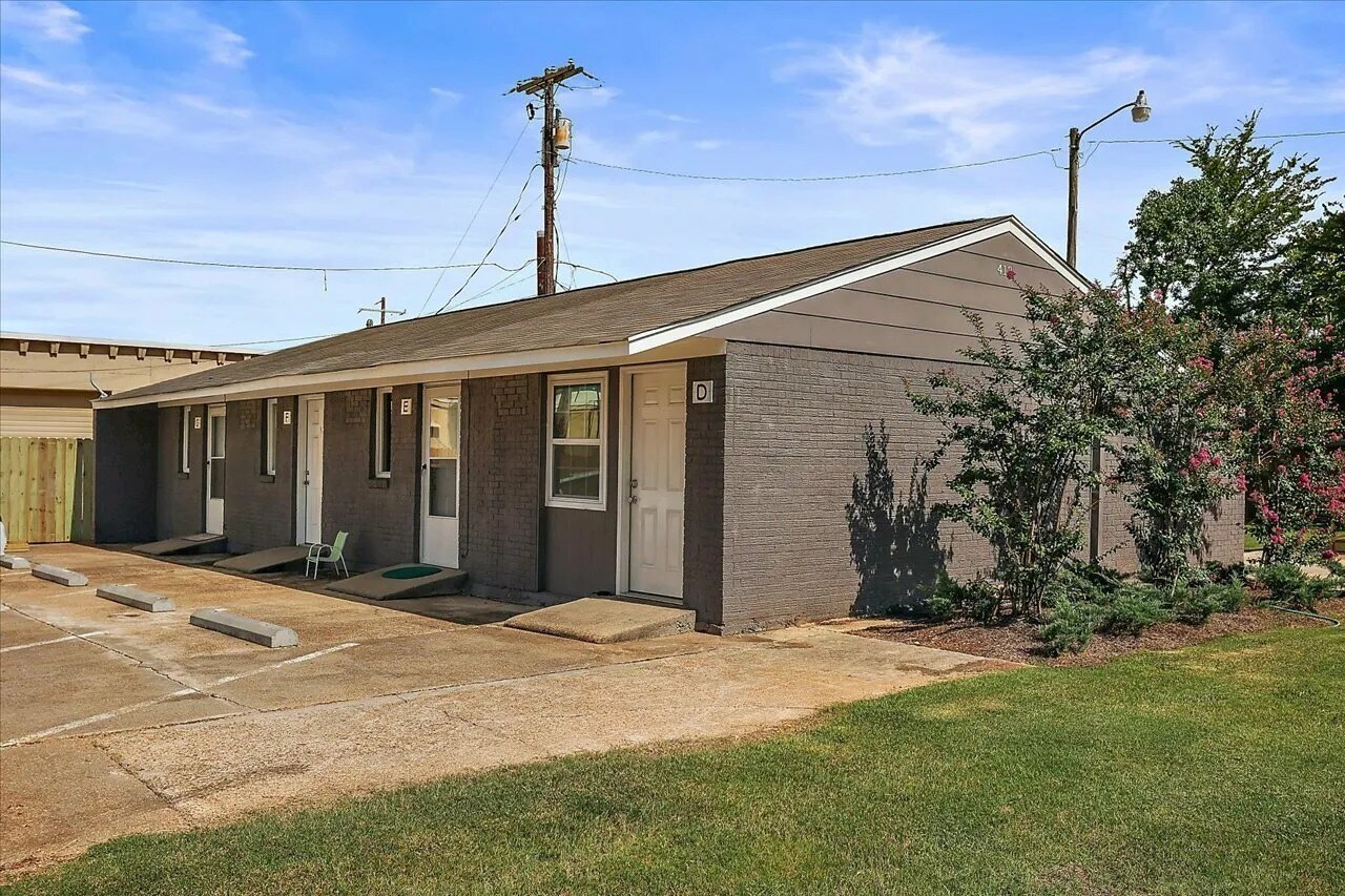 409-412 Pearl Dr, Pearl, MS à vendre Photo de l’immeuble– Image 1 sur 23