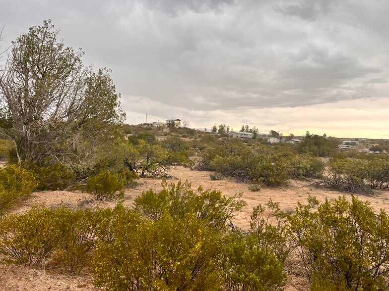 825 Arabian Ln, Elephant Butte, NM à vendre - Photo de l’immeuble – Image 3 sur 5