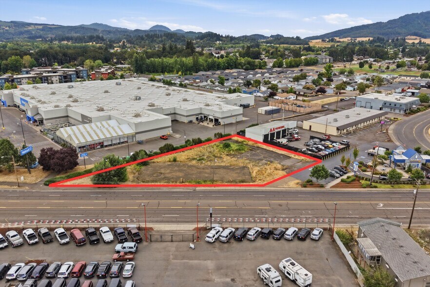 3200 S Santiam Hwy, Lebanon, OR à vendre - Photo de l’immeuble – Image 2 sur 5