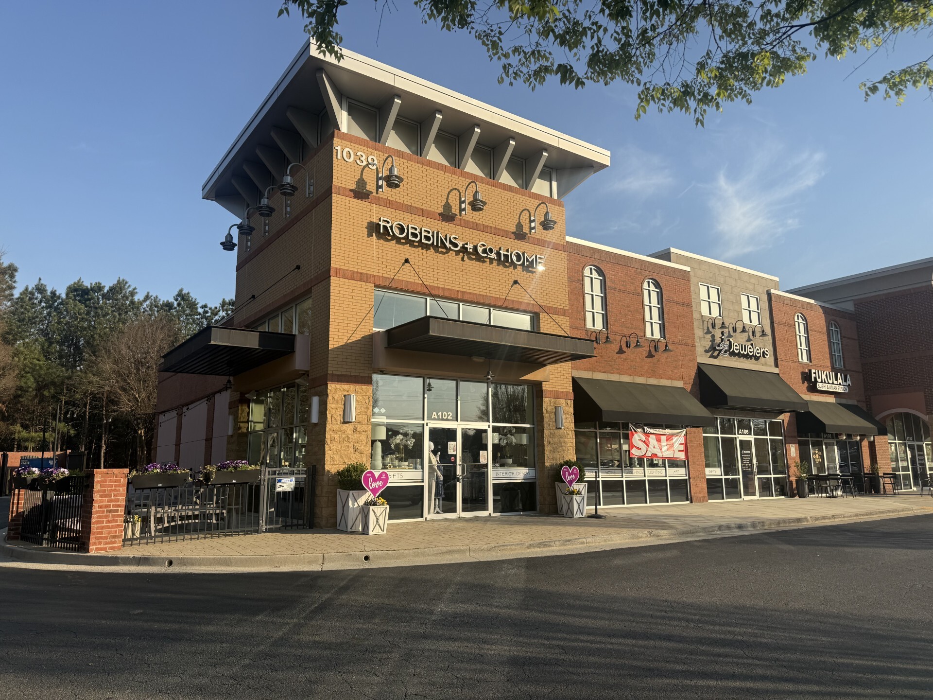 Peachtree Industrial Blvd, Suwanee, GA à louer Photo de l’immeuble– Image 1 sur 8