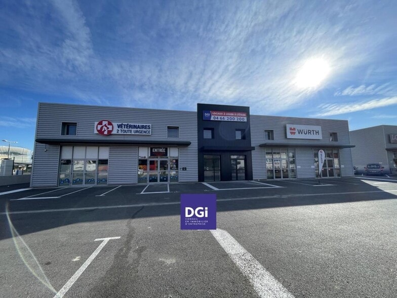 2725 Route De Montpellier, Nîmes à louer - Photo de l’immeuble – Image 2 sur 4