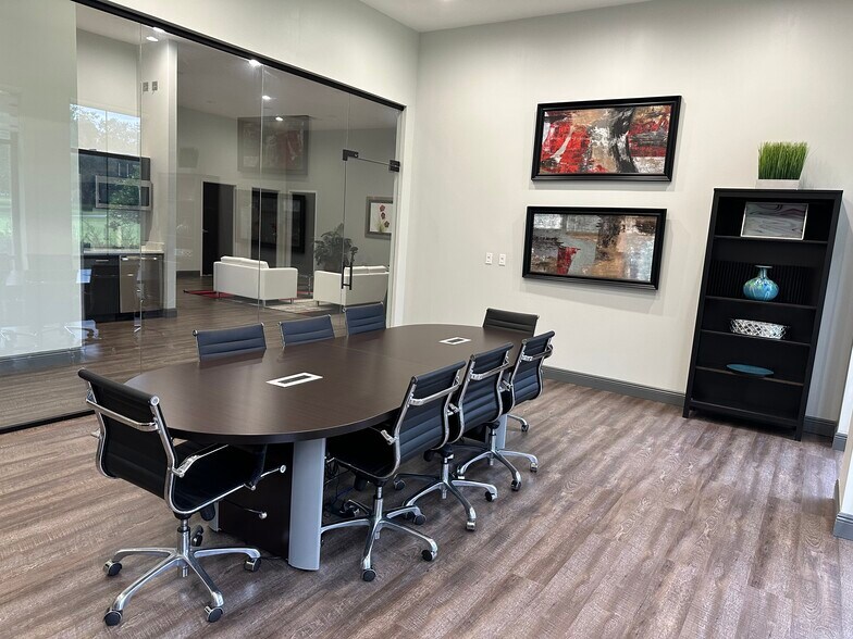 952 International Pky, Lake Mary, FL à louer - Photo de l’immeuble – Image 2 sur 12