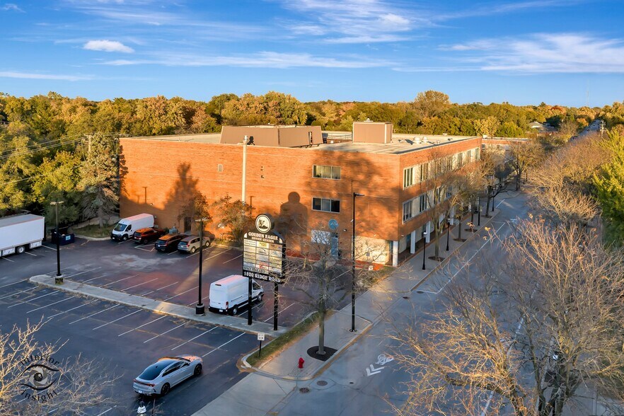 1820 Ridge Rd, Homewood, IL à vendre - Photo de l’immeuble – Image 3 sur 8