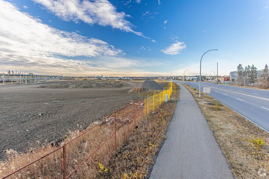 3395 153, Edmonton, AB à vendre - Photo de l’immeuble – Image 3 sur 11