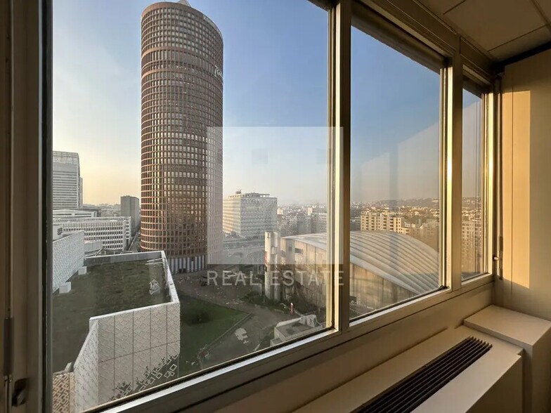 Bureau dans Lyon à louer - Photo de l’immeuble – Image 1 sur 25