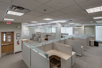 209 State Highway 121 Byp, Lewisville, TX à louer Photo intérieure– Image 2 sur 12