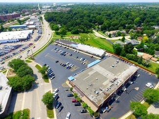 Plus de détails pour 340-394 E Irving Park Rd, Roselle, IL - Local commercial à louer
