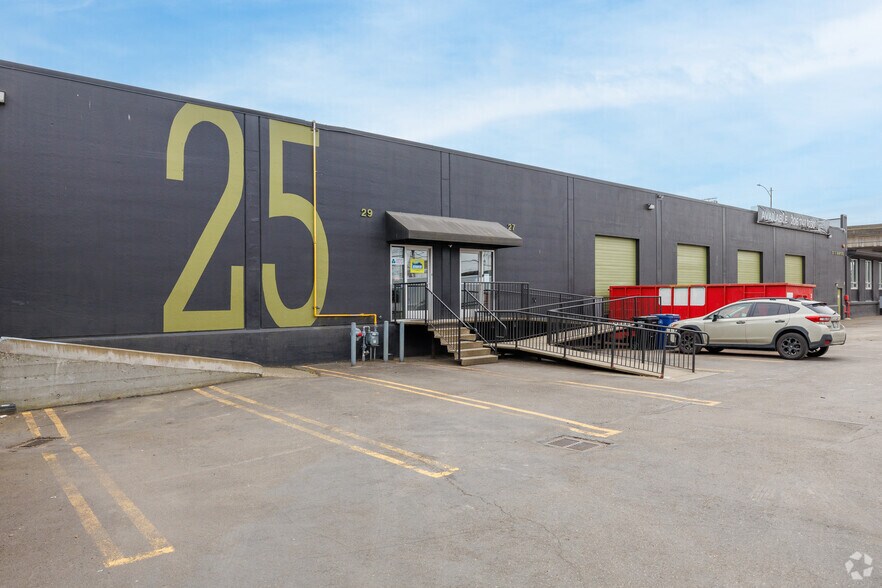 25-29 S Hanford St, Seattle, WA à louer - Photo principale – Image 1 sur 9