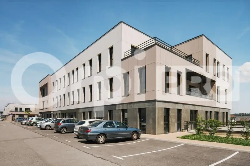 Bureau dans Villefranche-sur-Saône à louer Photo de l’immeuble– Image 1 sur 5