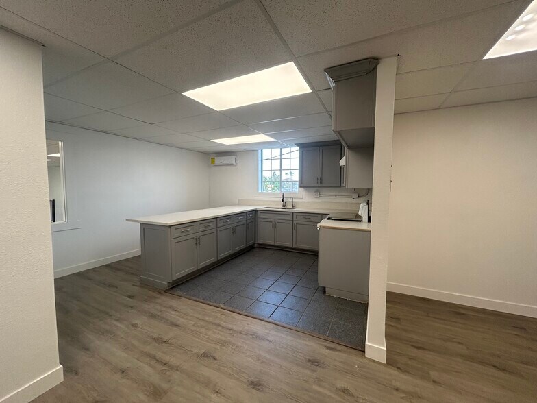 5586 Mission Blvd, Jurupa Valley, CA à louer - Photo intérieure – Image 3 sur 5