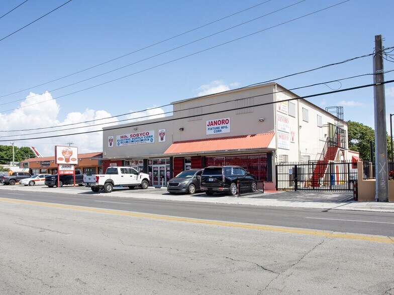 249 W 29th St, Hialeah, FL à vendre - Photo de l’immeuble – Image 1 sur 41