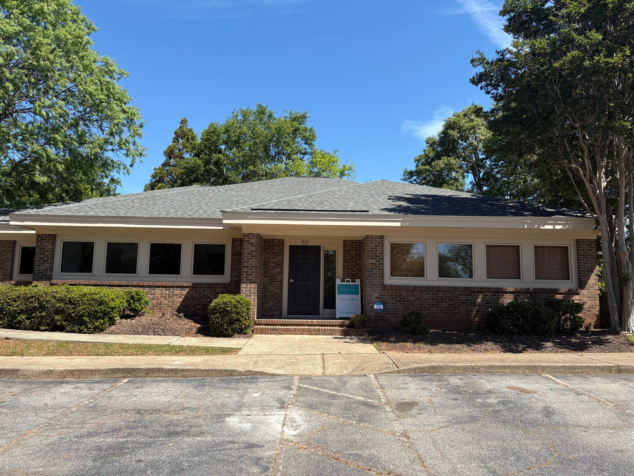62 Bear Dr, Greenville, SC à louer Photo principale– Image 1 sur 3