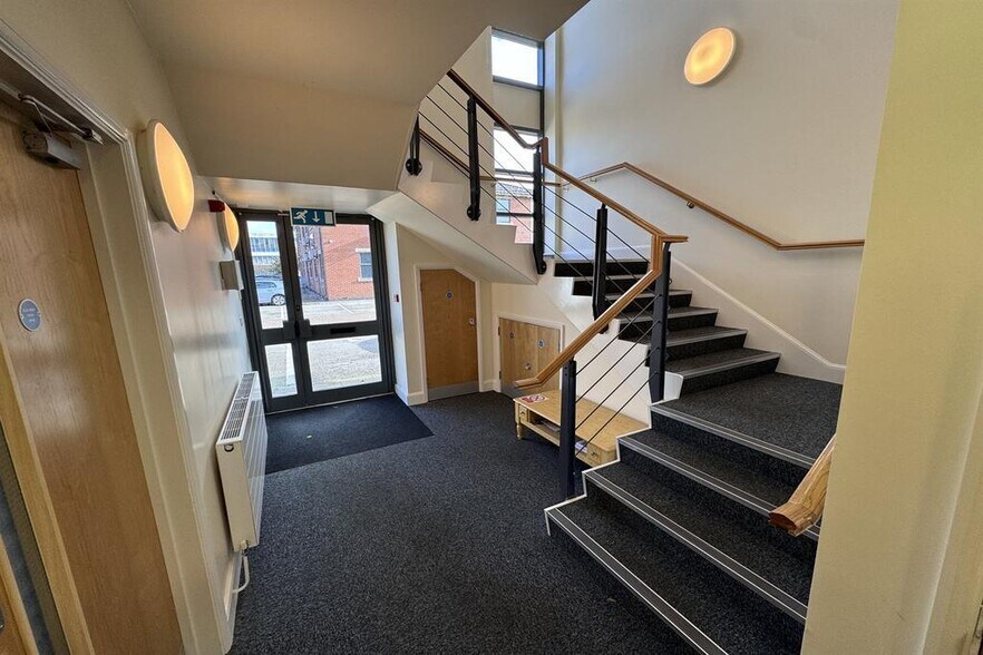 Eldon Rd, Beeston à louer - Photo de l’immeuble – Image 2 sur 19