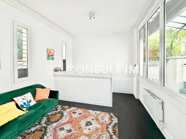 Bureau dans Asnières-sur-Seine à louer - Photo de l’immeuble – Image 2 sur 8