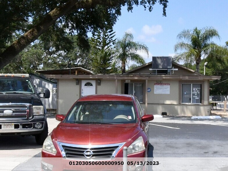2634 Sanford Ave, Sanford, FL à louer - Photo de l’immeuble – Image 3 sur 3