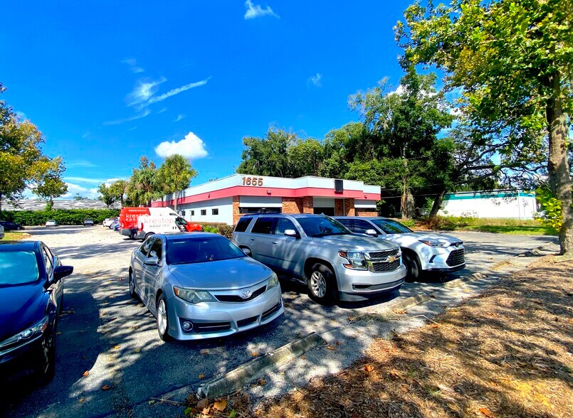 1655 E Semoran Blvd, Apopka, FL à vendre - Photo de l’immeuble – Image 2 sur 29