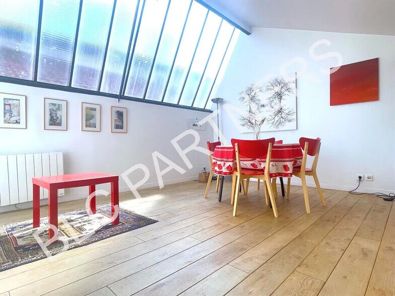 Bureau dans Cachan à vendre - Photo de l’immeuble – Image 3 sur 10