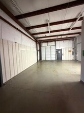 6700 Netherlands Dr, Wilmington, NC à louer Photo intérieure– Image 2 sur 9