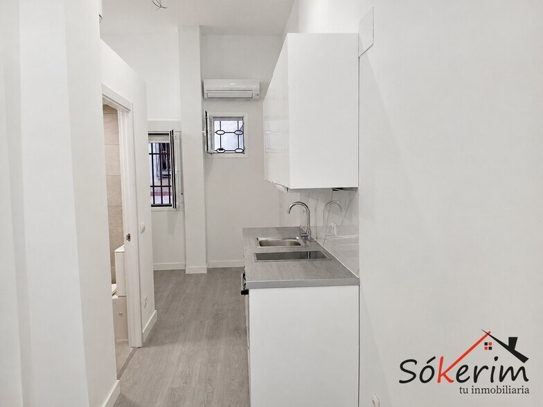 Immeuble residentiel dans Madrid, Madrid à vendre - Photo intérieure – Image 2 sur 4
