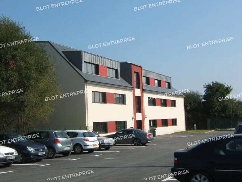 30 Route De Fougères, Cesson-Sévigné à louer - Photo de l’immeuble – Image 1 sur 13