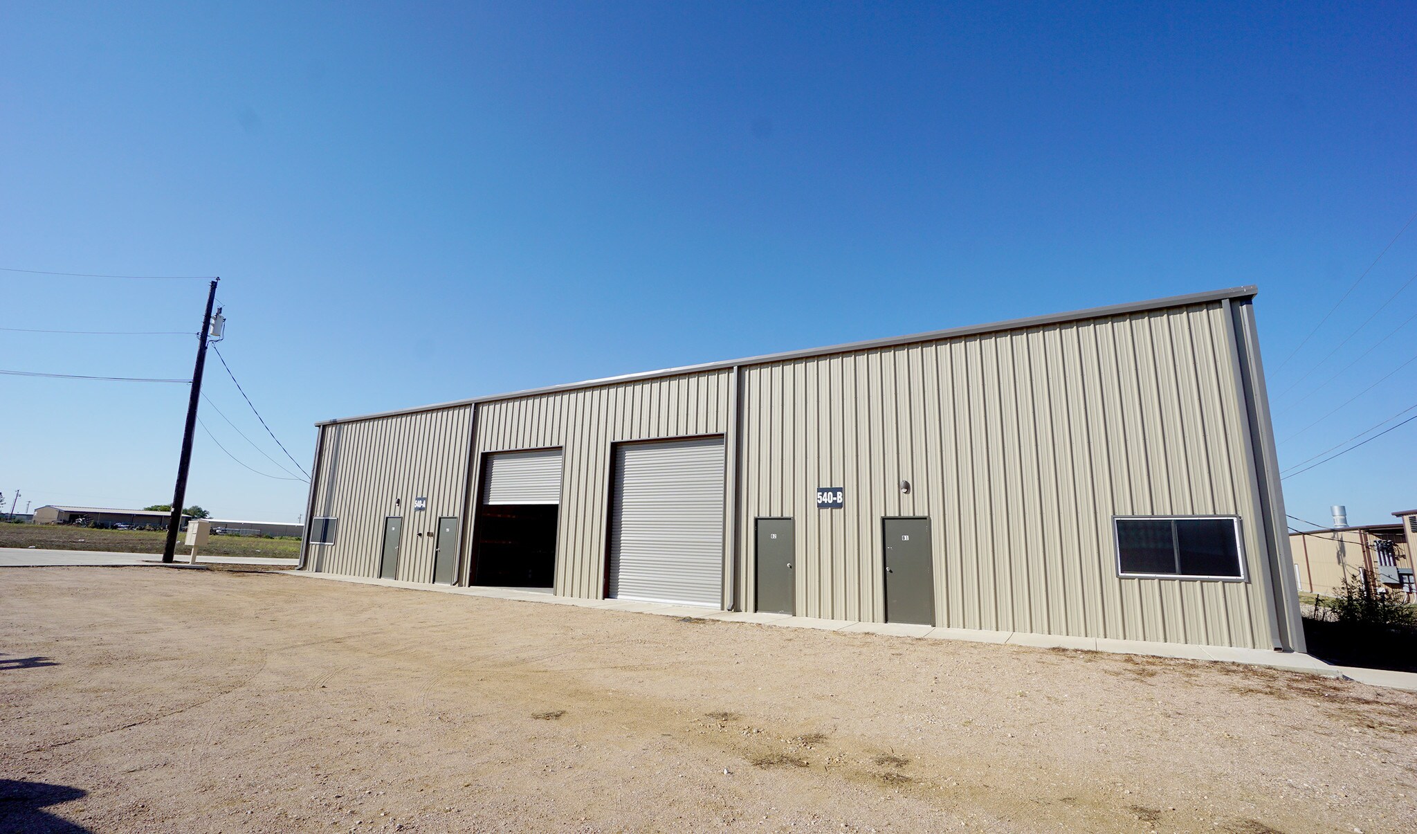 540 County Road 108, Hutto, TX à louer Photo de l’immeuble– Image 1 sur 8