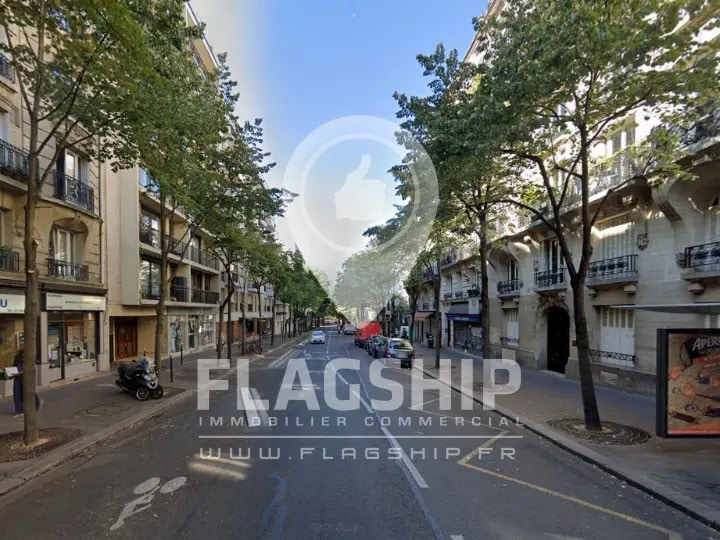 Local commercial dans Paris à louer - Photo de l’immeuble – Image 2 sur 4