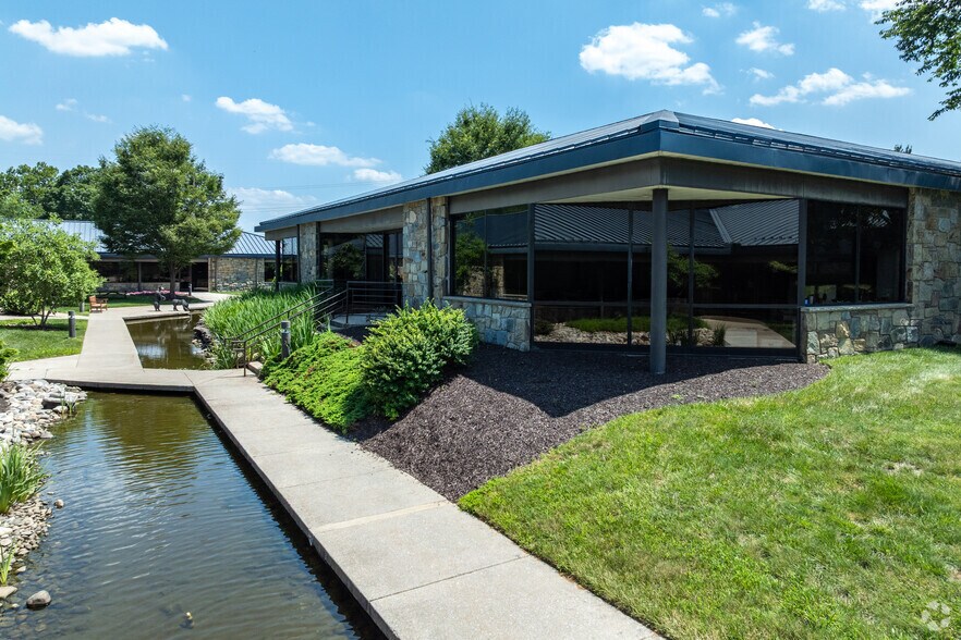 8975 Guilford Rd, Columbia, MD à louer - Photo de l’immeuble – Image 3 sur 5