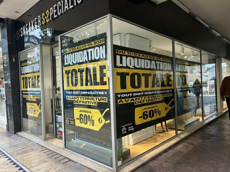 Local commercial dans Vichy à louer - Photo de l’immeuble – Image 3 sur 3