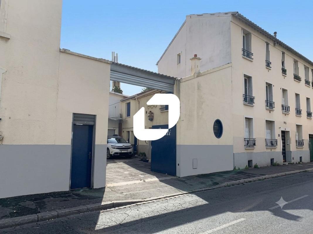 Local d'activités dans Montreuil à vendre Photo de l’immeuble– Image 1 sur 8