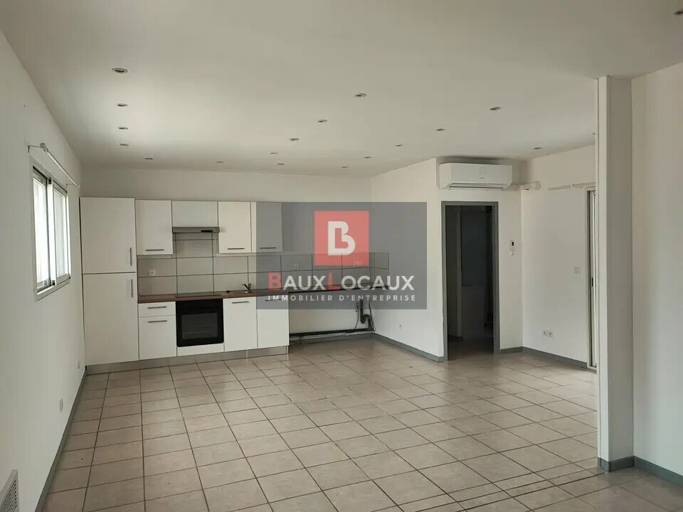 Bureau dans Istres à louer Photo principale– Image 1 sur 6