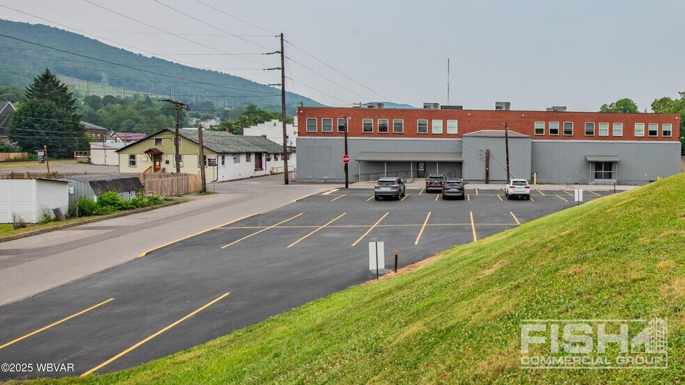 110 Reynolds St, Williamsport, PA à vendre - Photo de l’immeuble – Image 3 sur 13