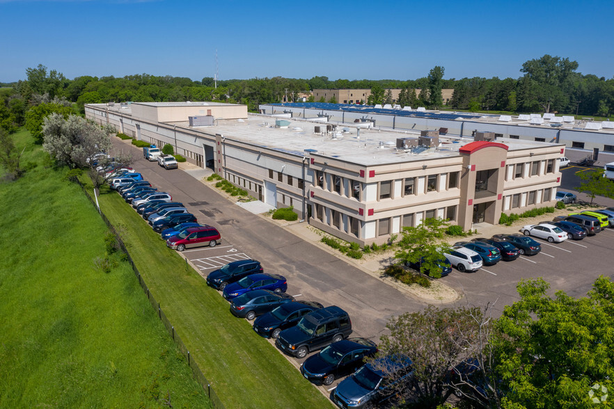 3200 Labore Rd, Vadnais Heights, MN à louer - Photo de l’immeuble – Image 1 sur 6