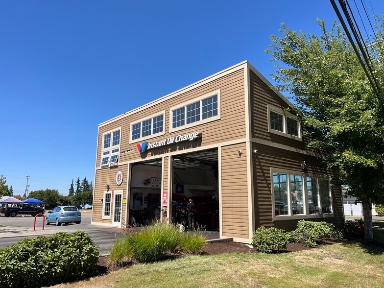 901 N 2nd St, Silverton, OR à vendre - Photo de l’immeuble – Image 3 sur 6