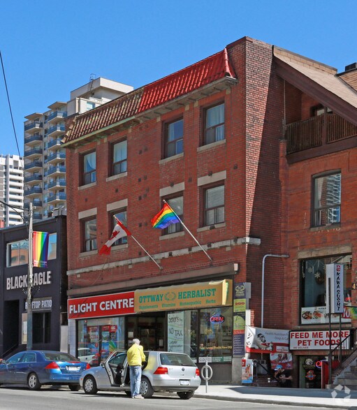 453-455 Church St, Toronto, ON à louer - Photo principale – Image 1 sur 2