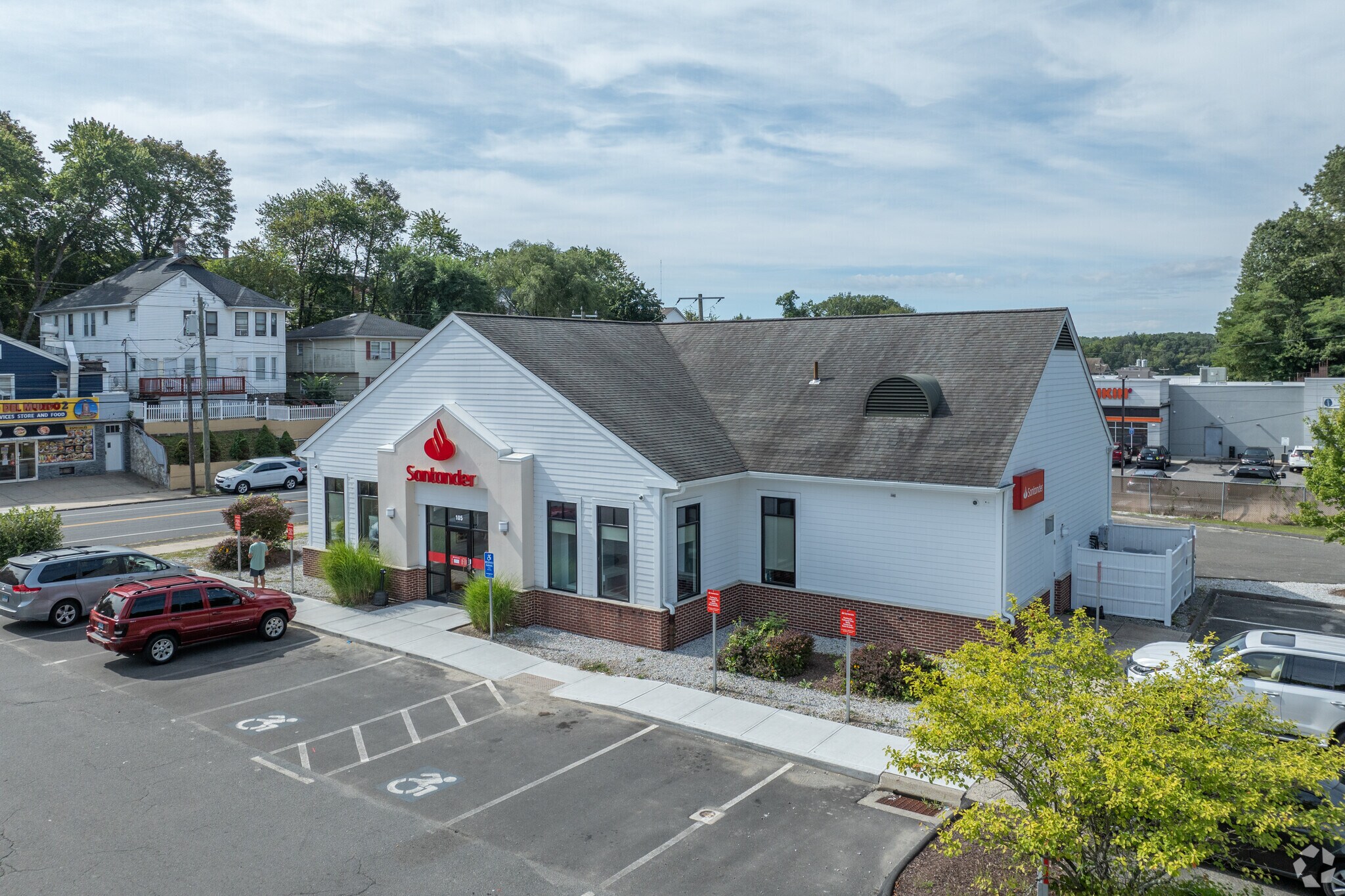 105 Meriden Rd, Waterbury, CT à vendre Photo principale– Image 1 sur 6