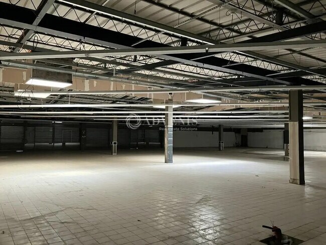 Plus de détails pour Local commercial à vendre
