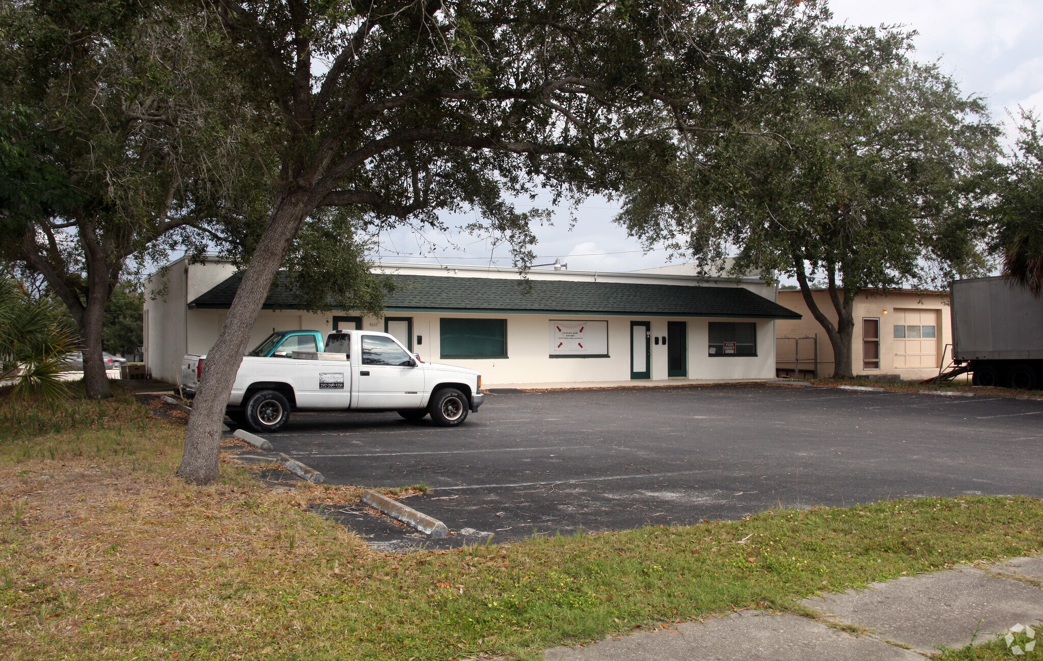 4669 73rd Ave, Pinellas Park, FL à vendre Photo principale– Image 1 sur 19