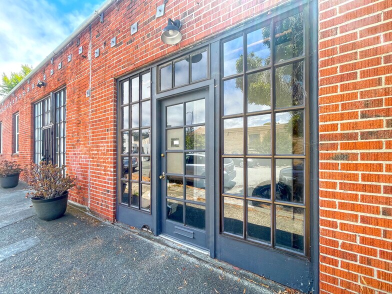 11155 San Pablo Ave, El Cerrito, CA à louer - Photo de l’immeuble – Image 1 sur 7