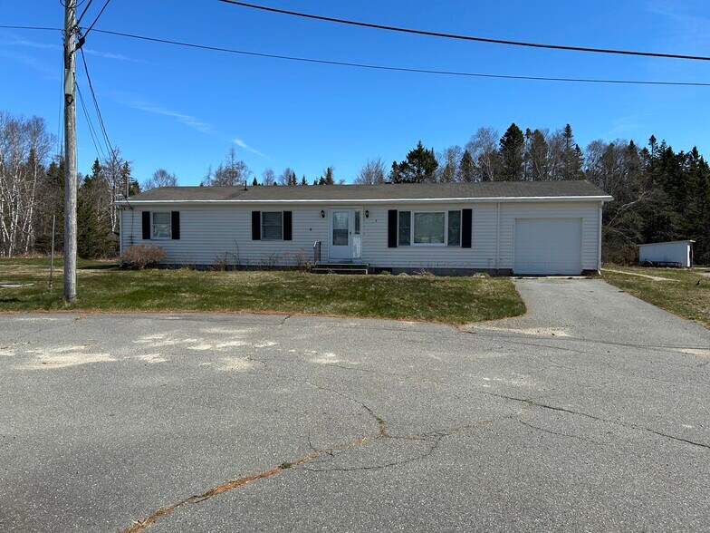 1-9 USCG Housing Dr, Jonesport, ME à vendre - Photo de l’immeuble – Image 2 sur 7
