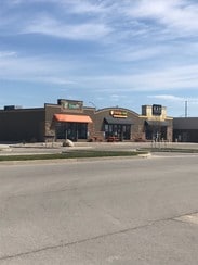Plus de détails pour 4109 4th St, Mason City, IA - Local commercial à louer