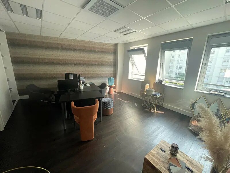 Bureau dans Villeurbanne à louer Photo intérieure– Image 1 sur 5