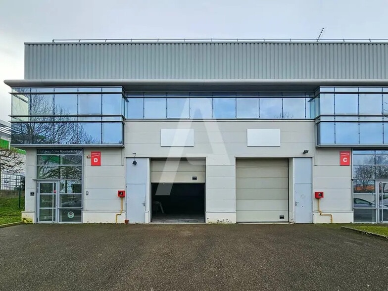5 Rue Georges Méliès, Bois-d'Arcy à louer - Photo de l’immeuble – Image 3 sur 8