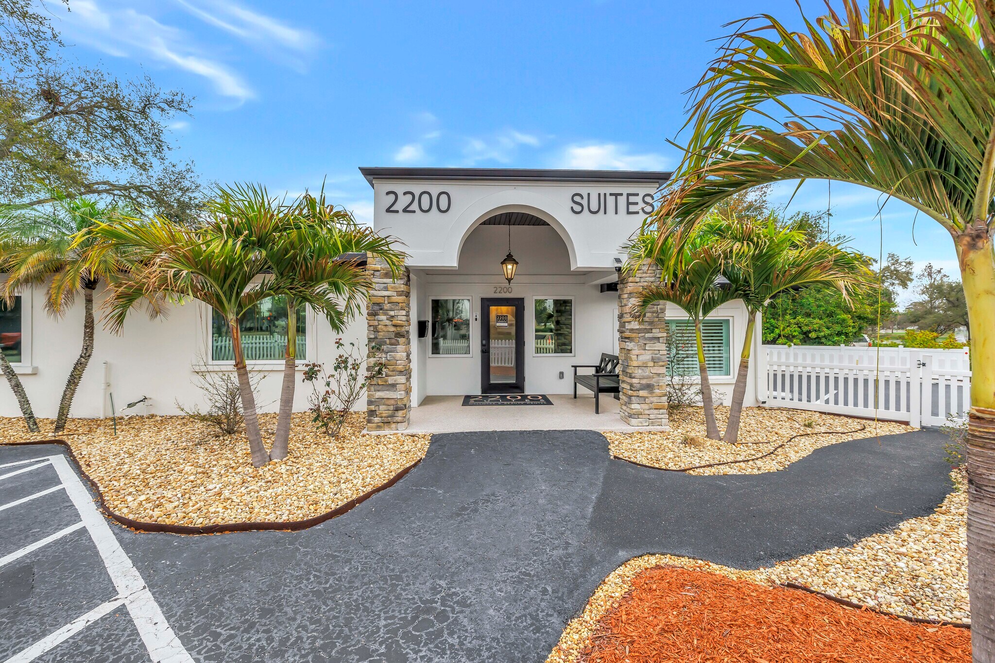 2200 49th St N, Saint Petersburg, FL à vendre Photo de l’immeuble– Image 1 sur 26