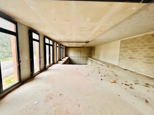 Bureau dans Graveson à louer - Photo intérieure – Image 1 sur 2