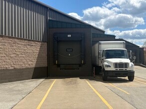 325 Meadowlands Blvd, Washington, PA à louer Photo intérieure– Image 1 sur 4