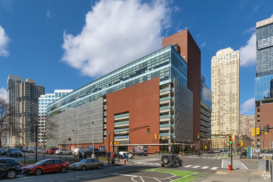 135 Greene St, Jersey City, NJ à louer - Photo de l’immeuble – Image 3 sur 5