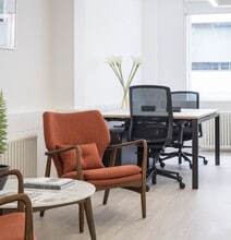 10 Rathbone Pl, Londres à louer Photo intérieure– Image 2 sur 5