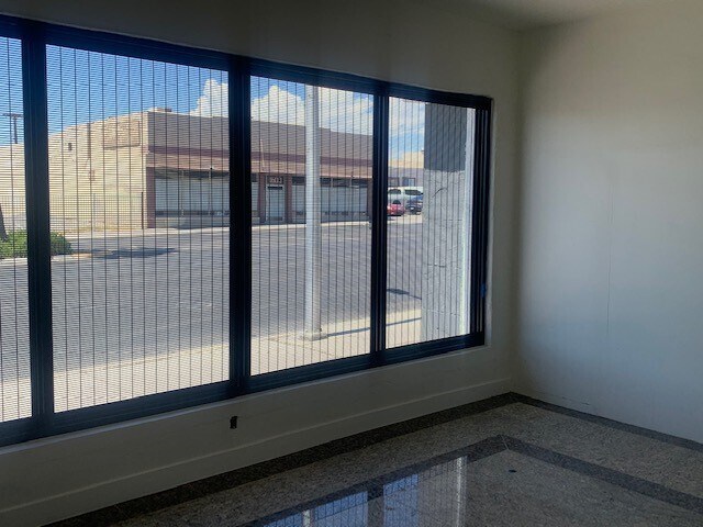1611 Fremont St, Las Vegas, NV à vendre - Photo de l’immeuble – Image 2 sur 8